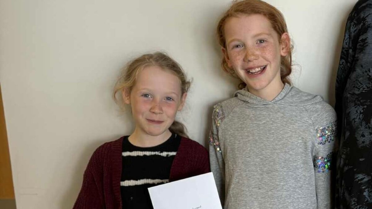 Thea and Malin Tallack